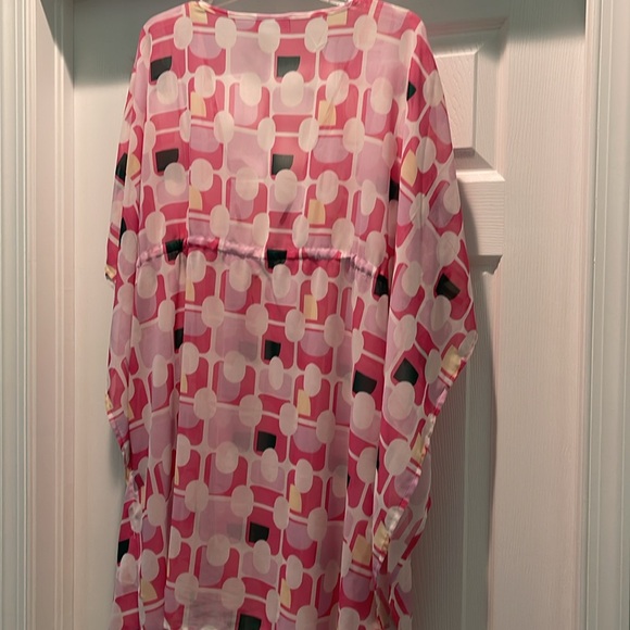EUC Swim cover up by Soma in Geo Fresco Tickled Pink - Picture 5 of 6